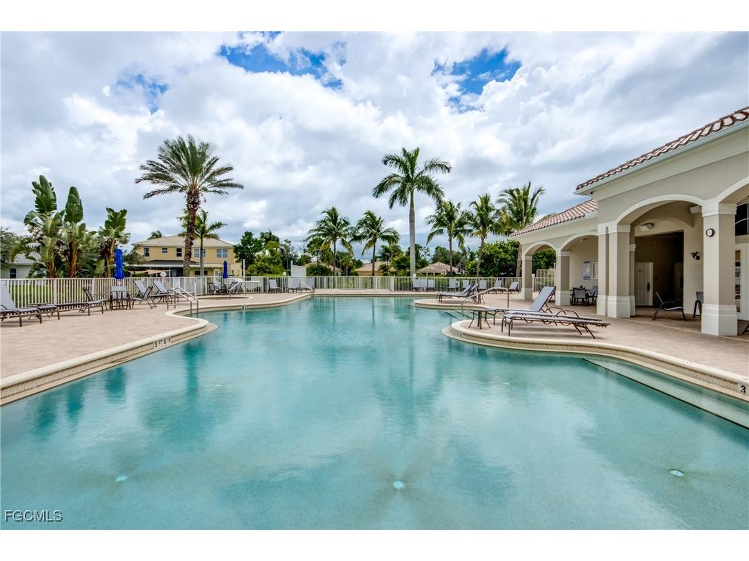 2667 Sunset Lake Drive Cape Coral FL 33909 2025012569 image49