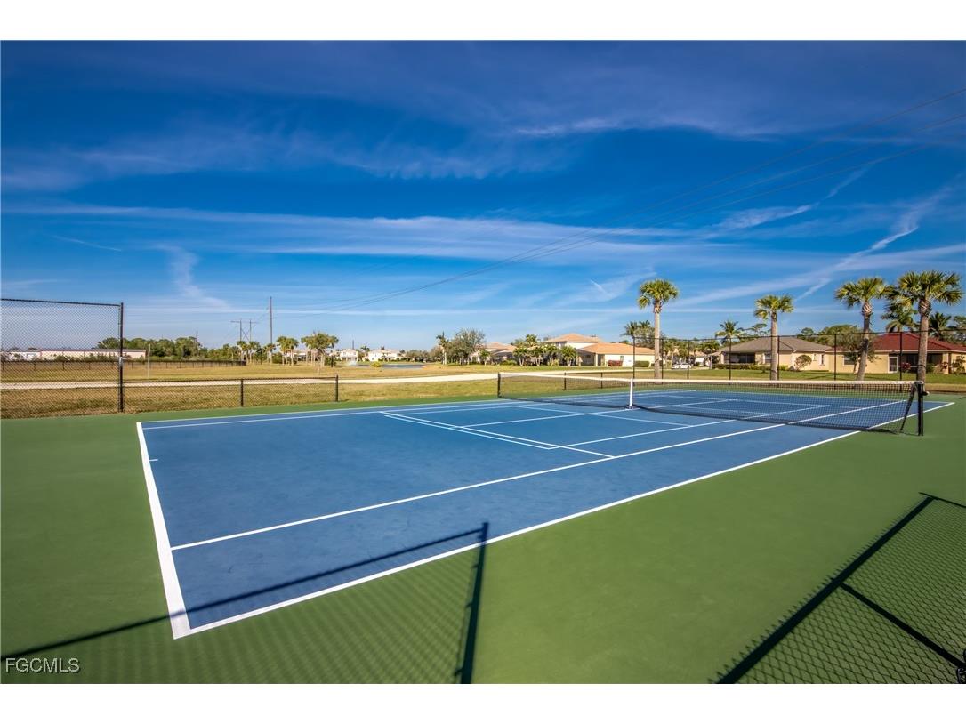 2667 Sunset Lake Drive Cape Coral FL 33909 2025012569 image50