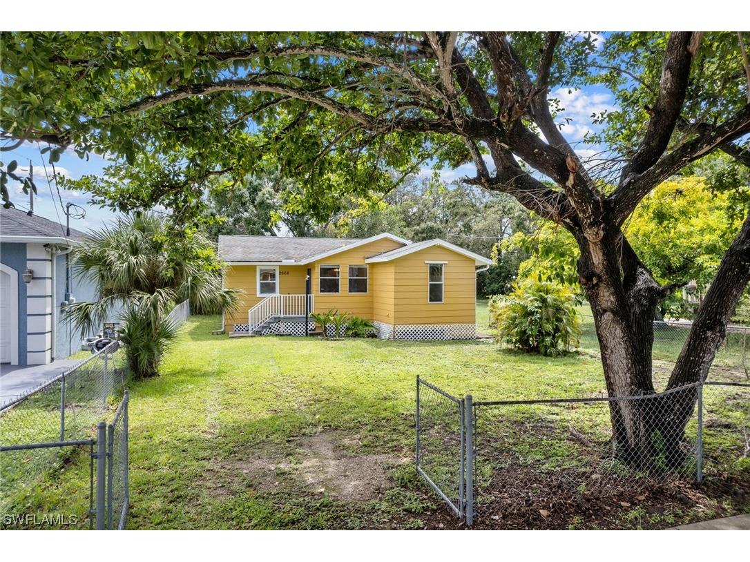 2668 Larmie Street Fort Myers FL 33916 223068295 image1