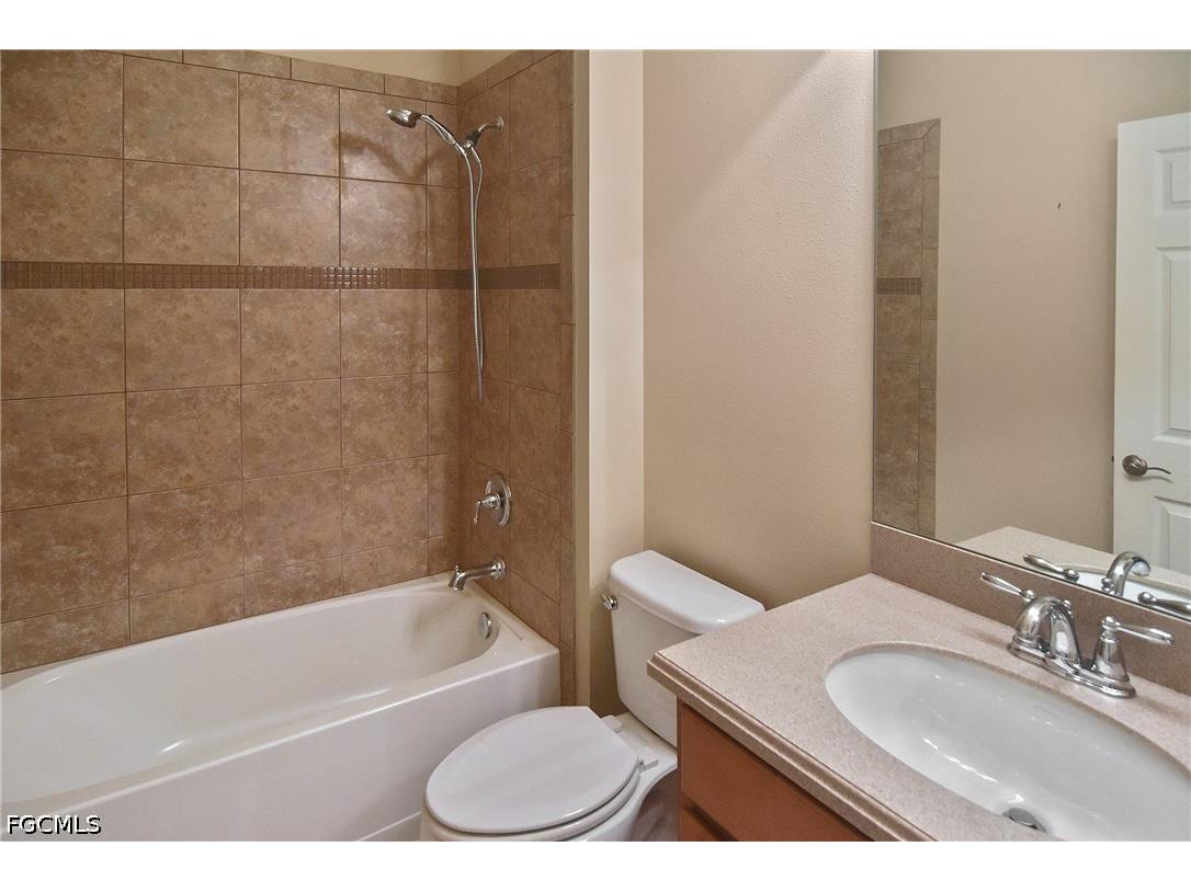 2669 Lambay Court Cape Coral FL 33991 2026028180 image29