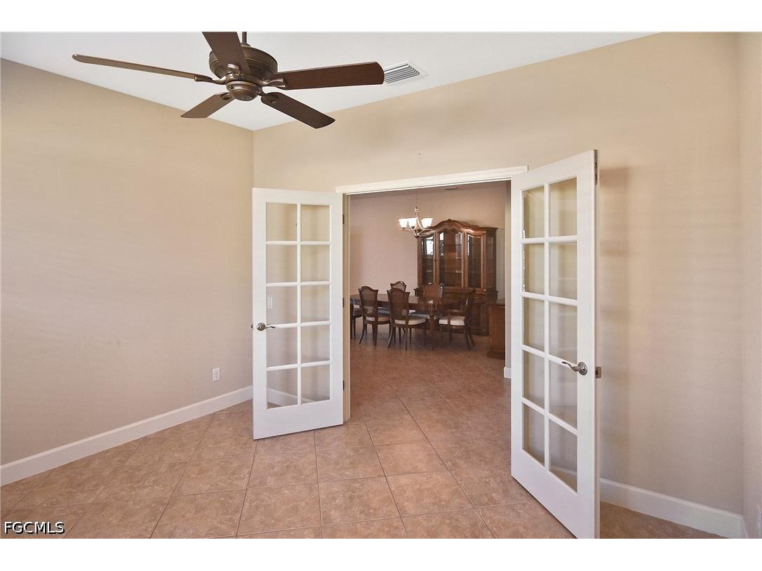 2669 Lambay Court Cape Coral FL 33991 2026028180 image4