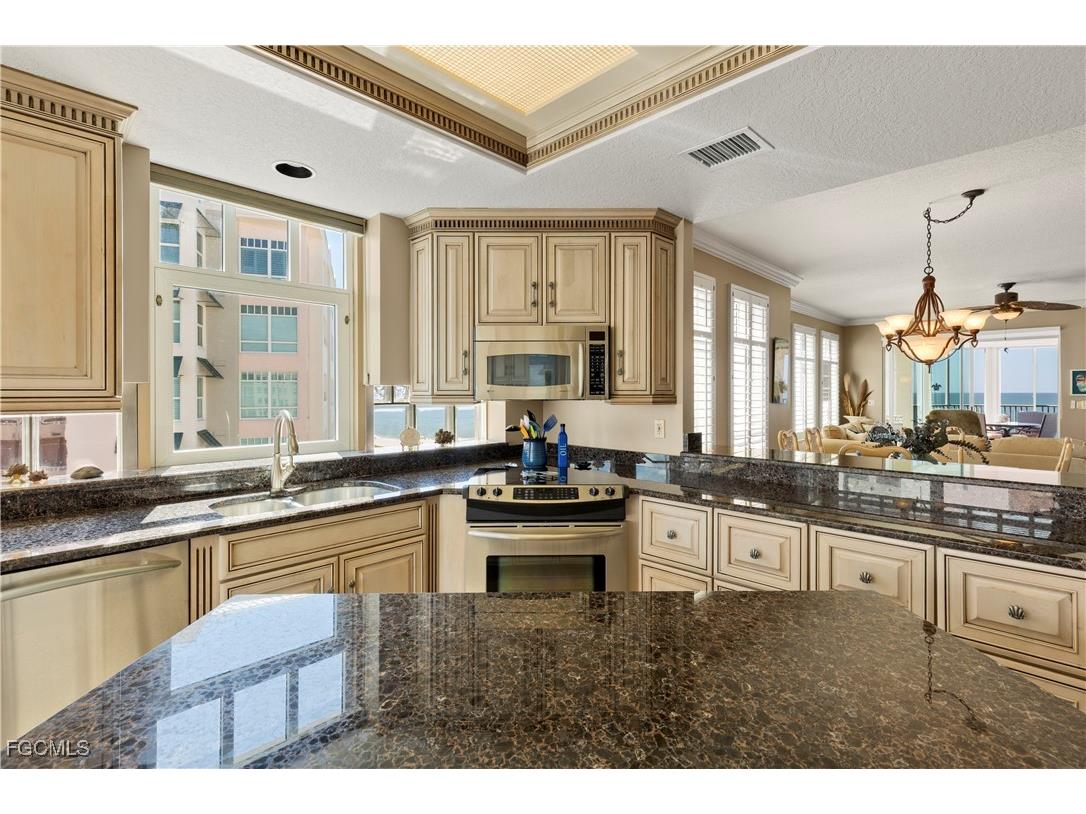 267 Barefoot Beach Boulevard #506 Bonita Springs FL 34134 2025014907 image7