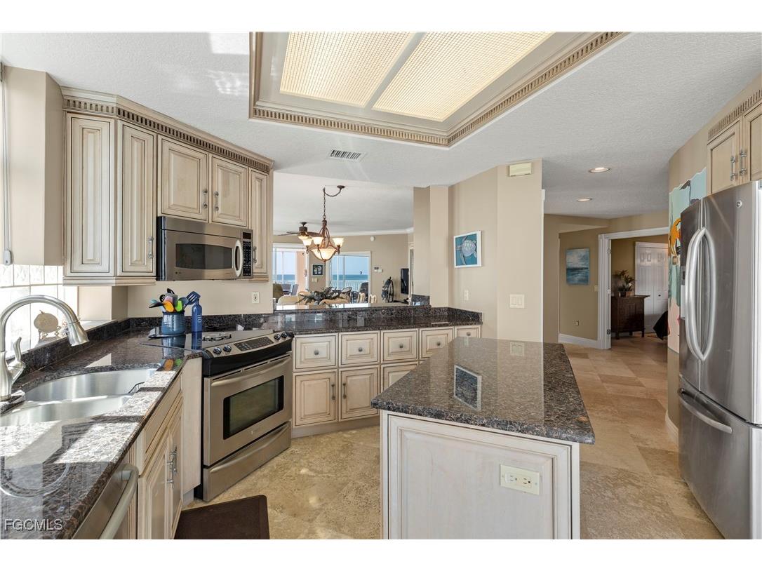 267 Barefoot Beach Boulevard #506 Bonita Springs FL 34134 2025014907 image6