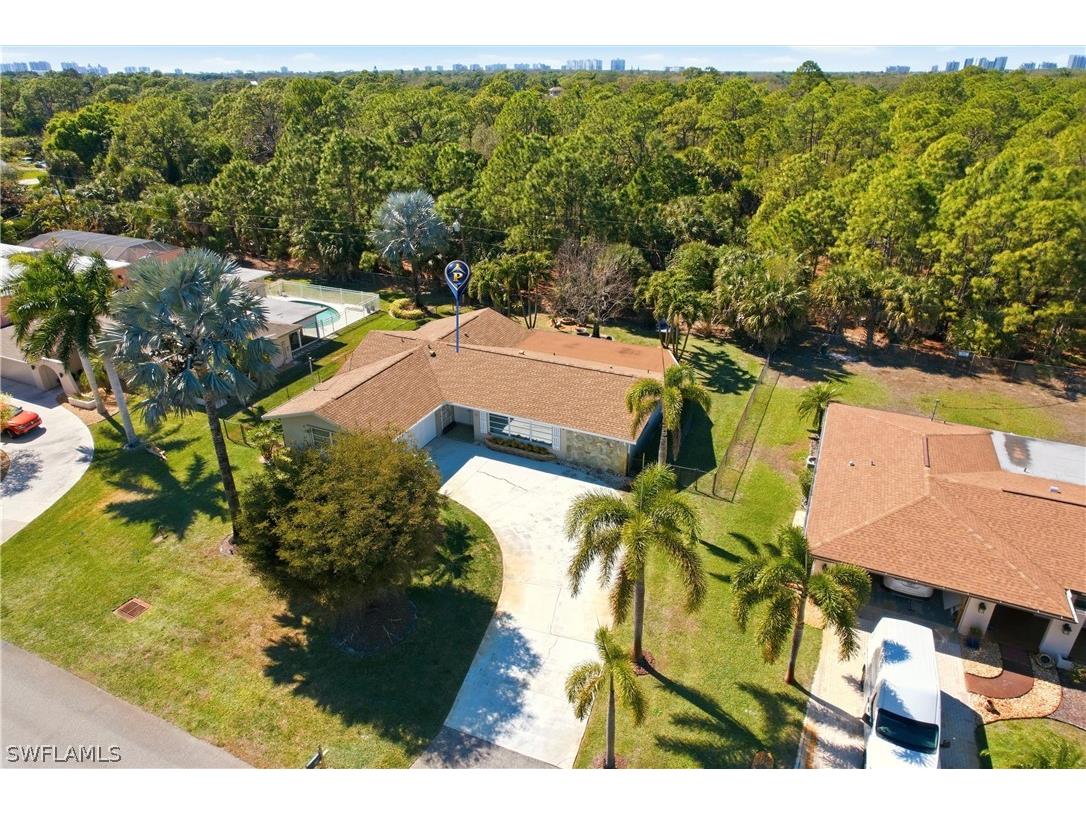 267 Cypress Way W Naples FL 34110 226009034 image1