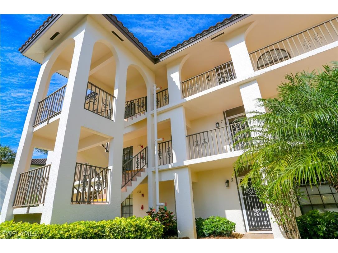 267 Deerwood Circle #6 Naples FL 34113 224041695 image1