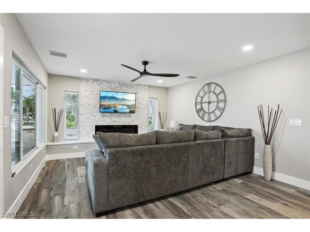 267 Flamingo Street Fort Myers Beach FL 33931 224062038 image5