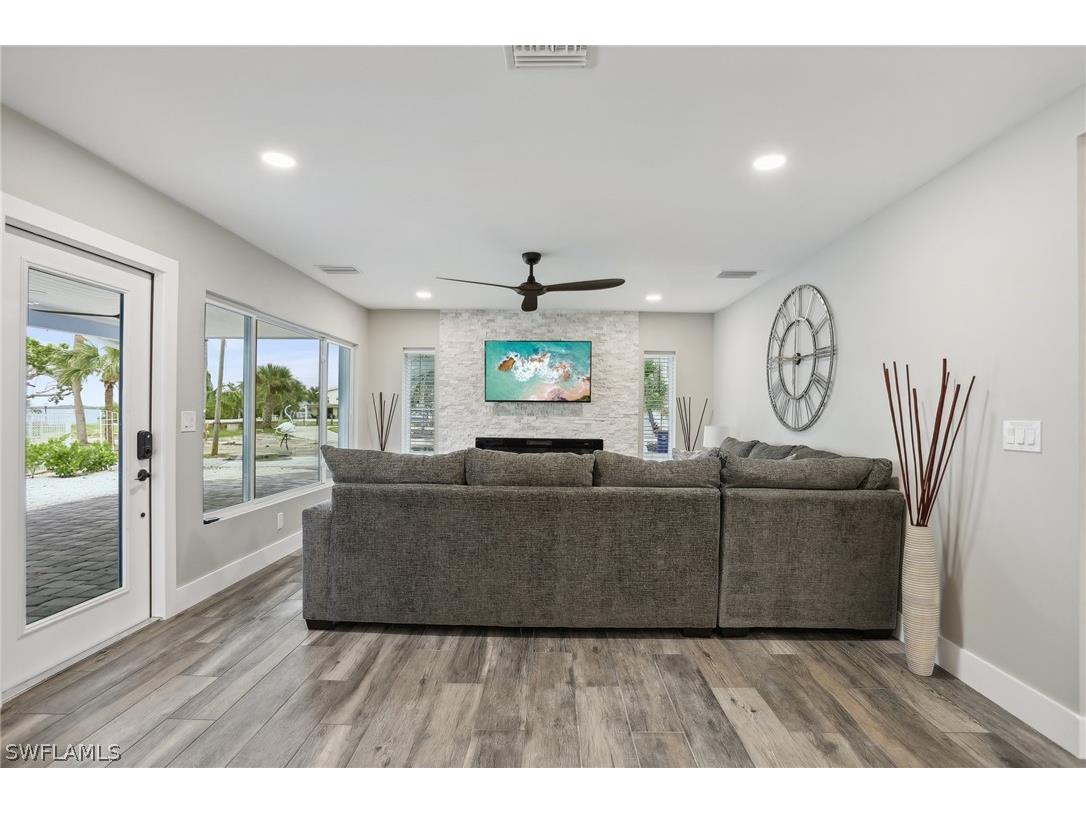 267 Flamingo Street Fort Myers Beach FL 33931 224062038 image7