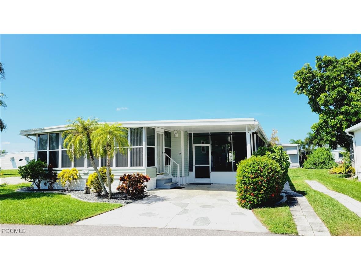 267 Shoreland Drive Fort Myers FL 33905 2025005527 image1