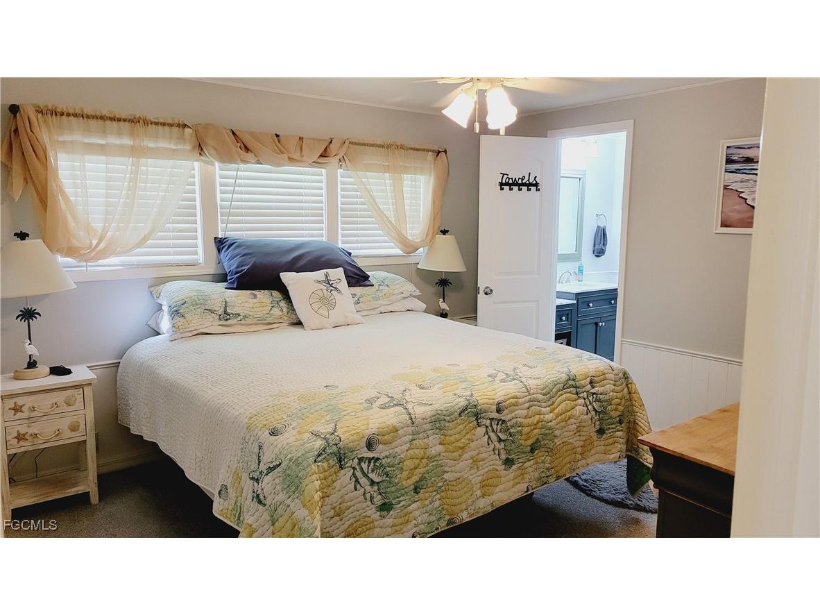 267 Shoreland Drive Fort Myers FL 33905 2025005527 image11