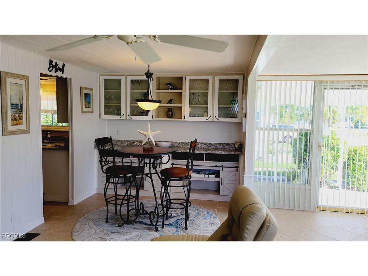 267 Shoreland Drive Fort Myers FL 33905 2025005527 image4