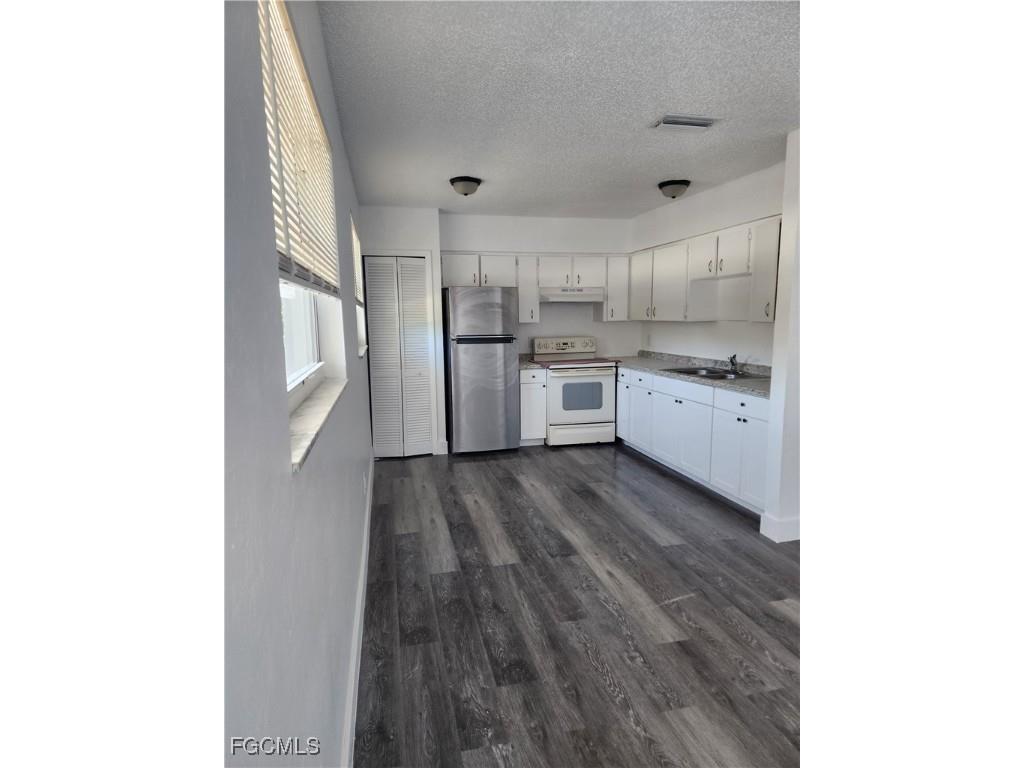 2670 Broadway #6 Fort Myers FL 33901 2025025864 image3