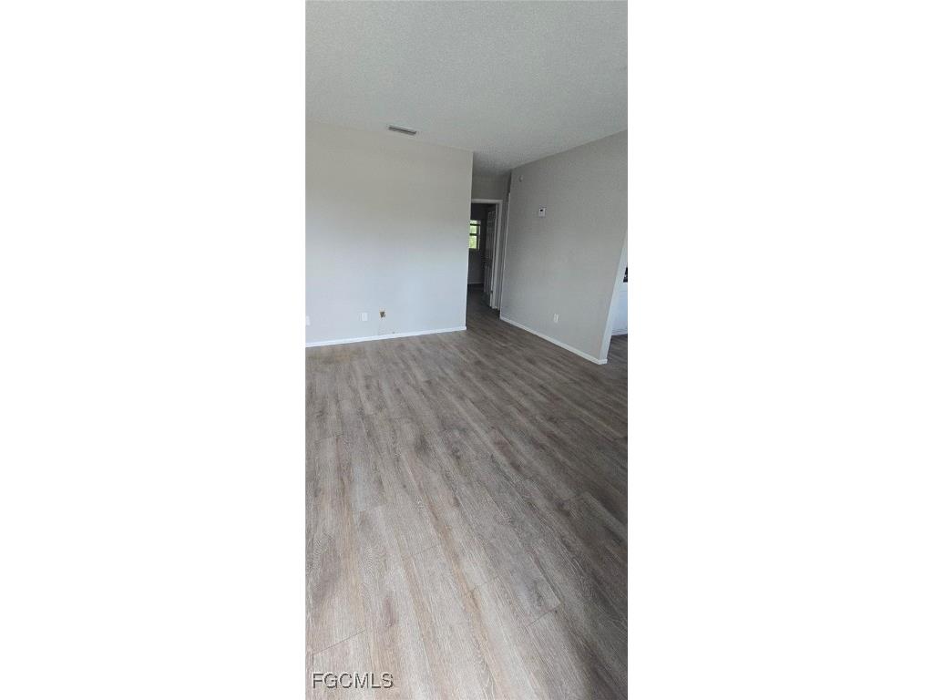 2670 Broadway #8 Fort Myers FL 33901 2026004710 image3