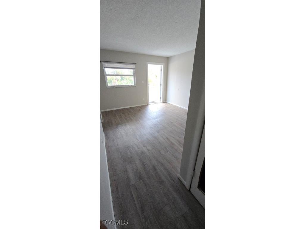 2670 Broadway #8 Fort Myers FL 33901 2026004710 image9