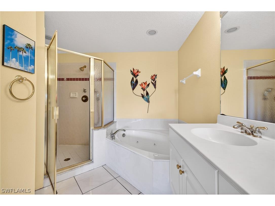 2670 Creek Lane #102 Naples FL 34119 226006238 image39