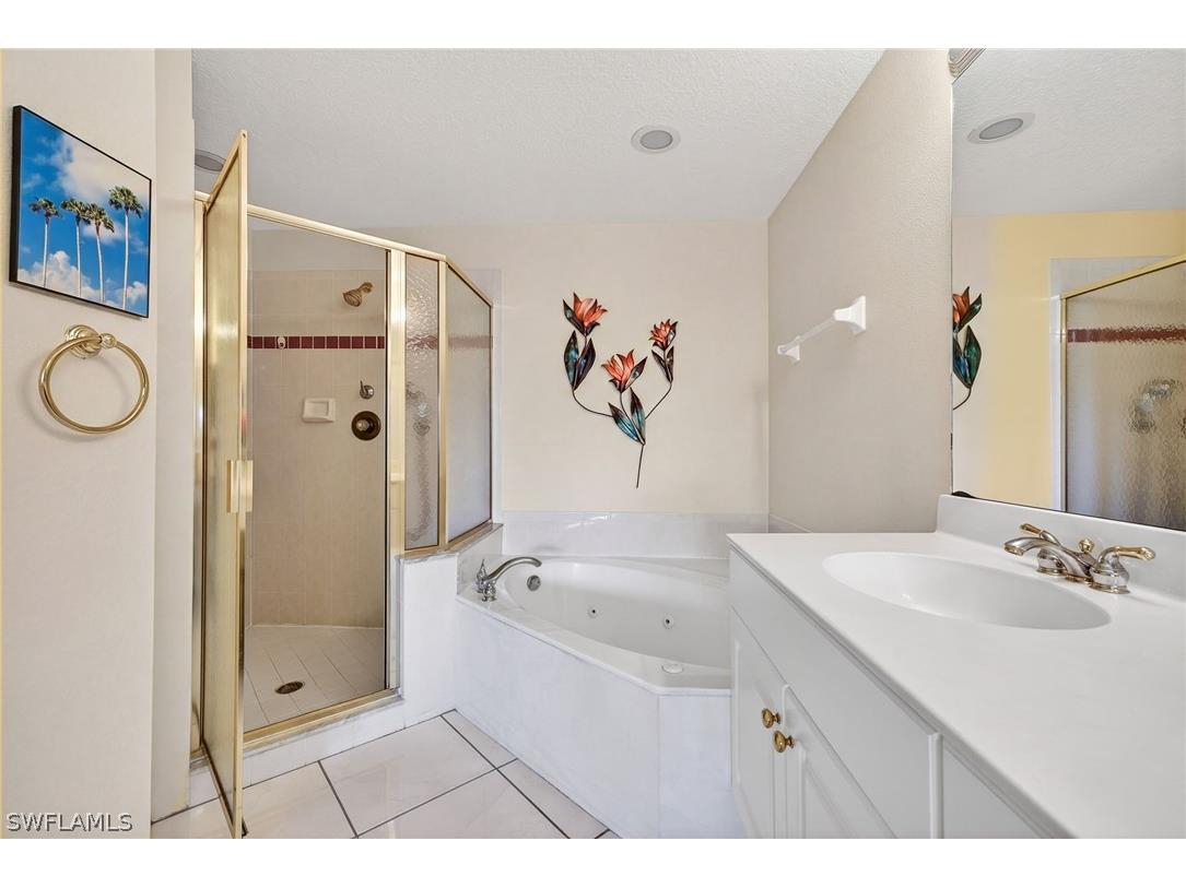 2670 Creek Lane #102 Naples FL 34119 226006238 image40