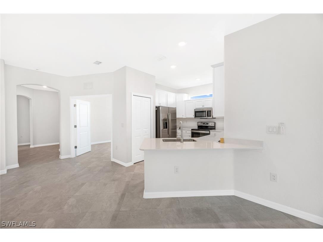 2672 Vine Avenue Naples FL 34120 226011107 image12