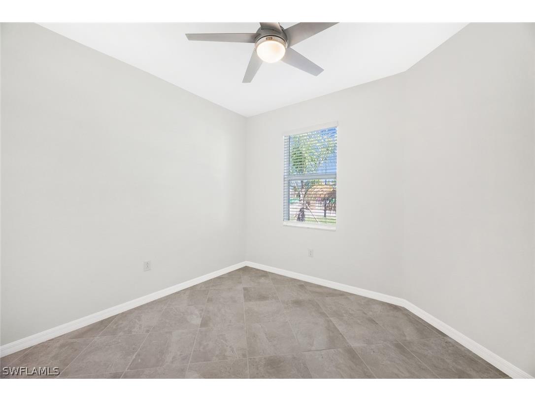 2672 Vine Avenue Naples FL 34120 226011107 image15