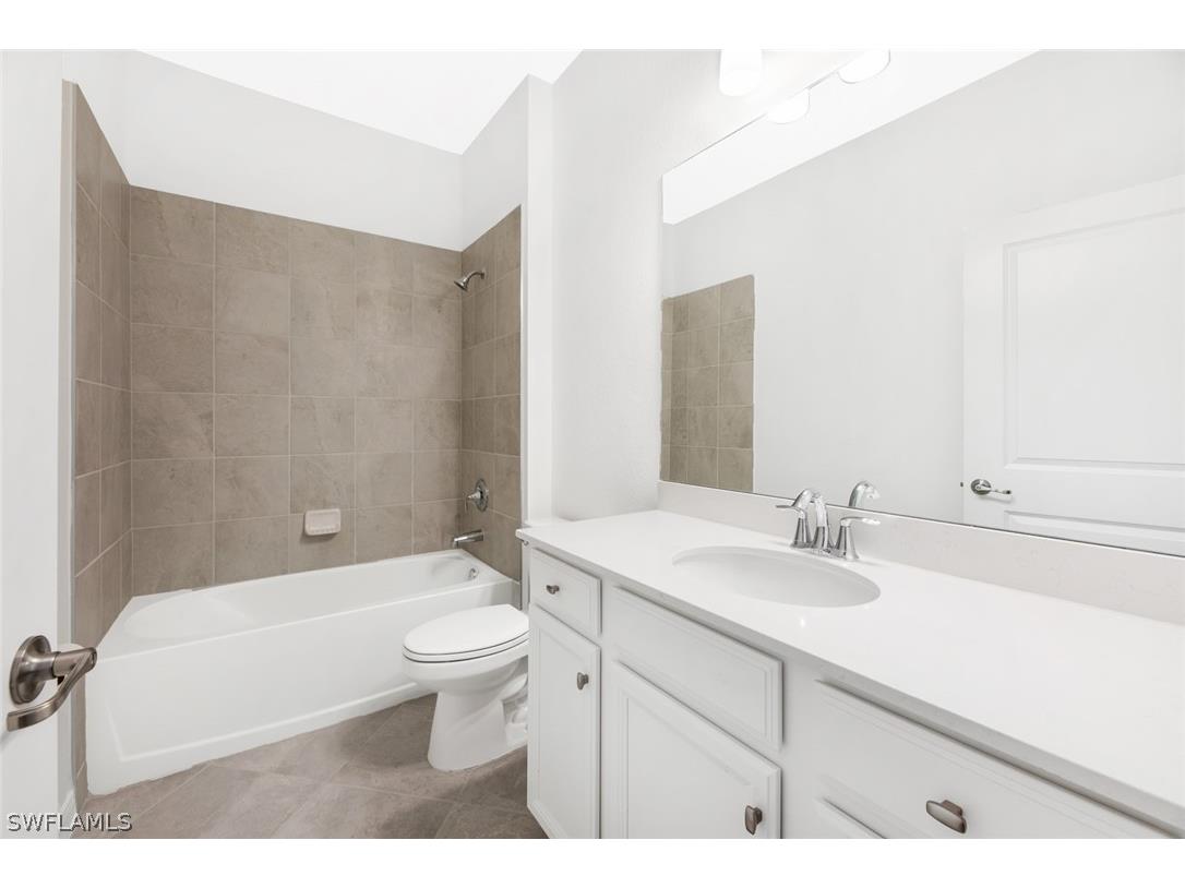 2672 Vine Avenue Naples FL 34120 226011107 image18