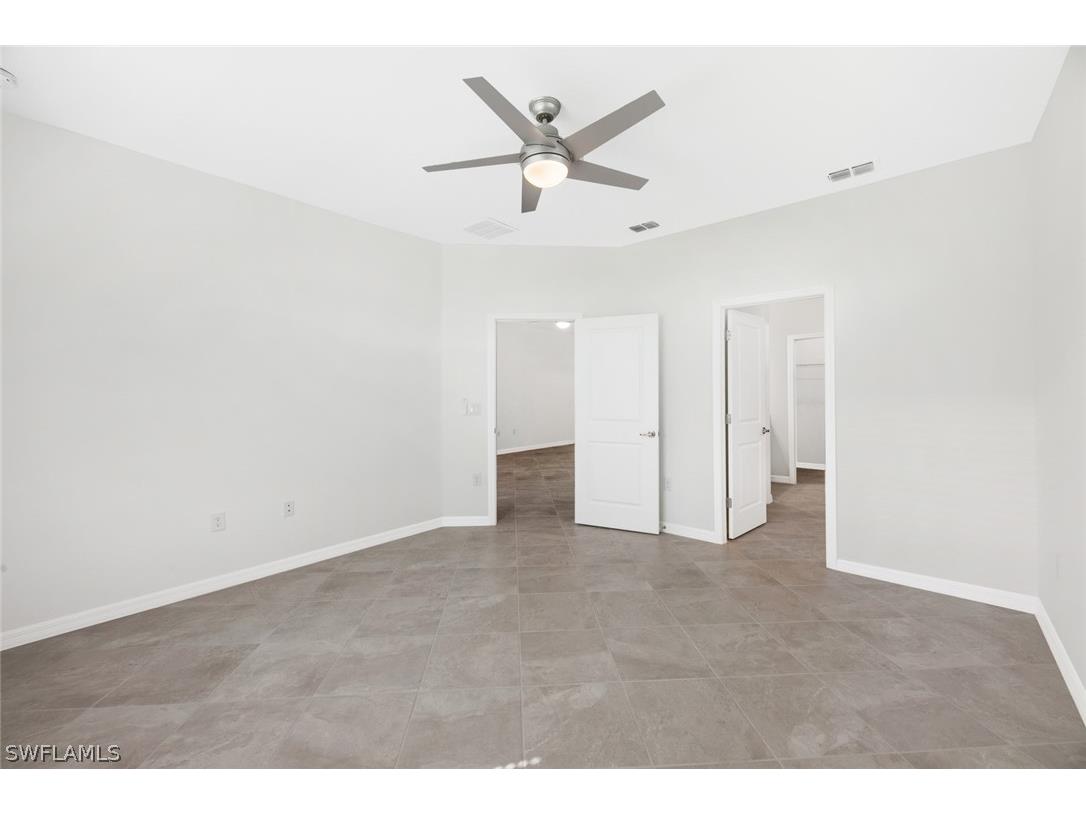 2672 Vine Avenue Naples FL 34120 226011107 image21