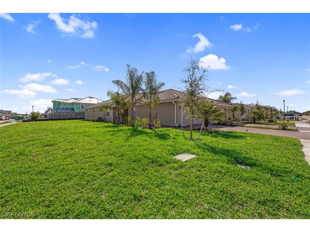 2672 Vine Avenue Naples FL 34120 226011107 image4