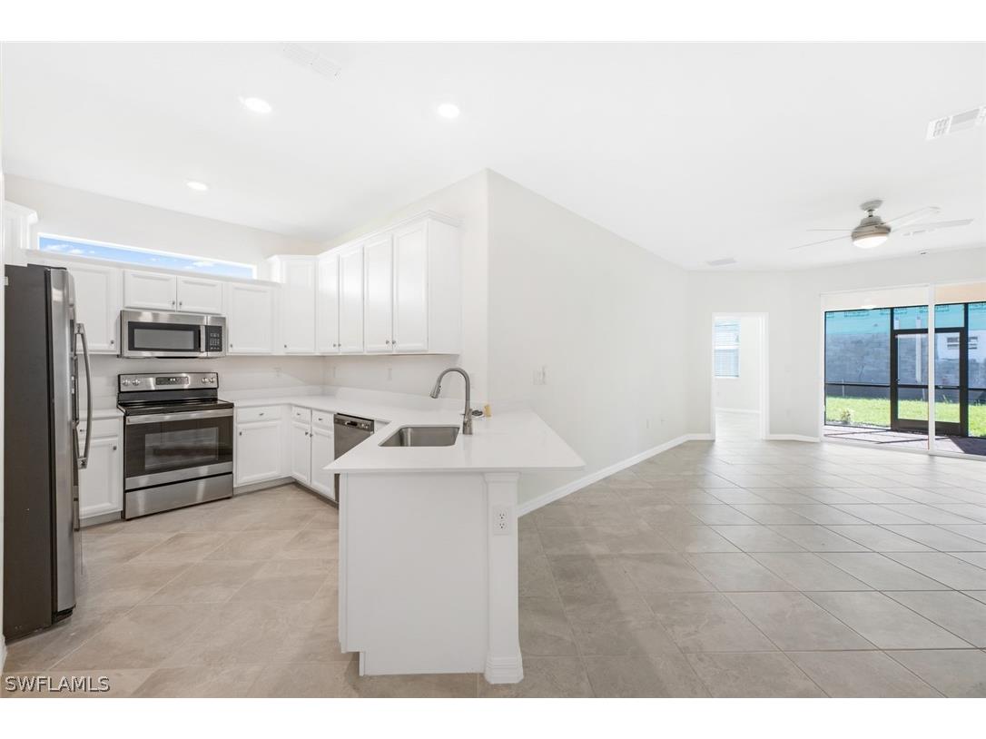 2672 Vine Avenue Naples FL 34120 226011107 image5