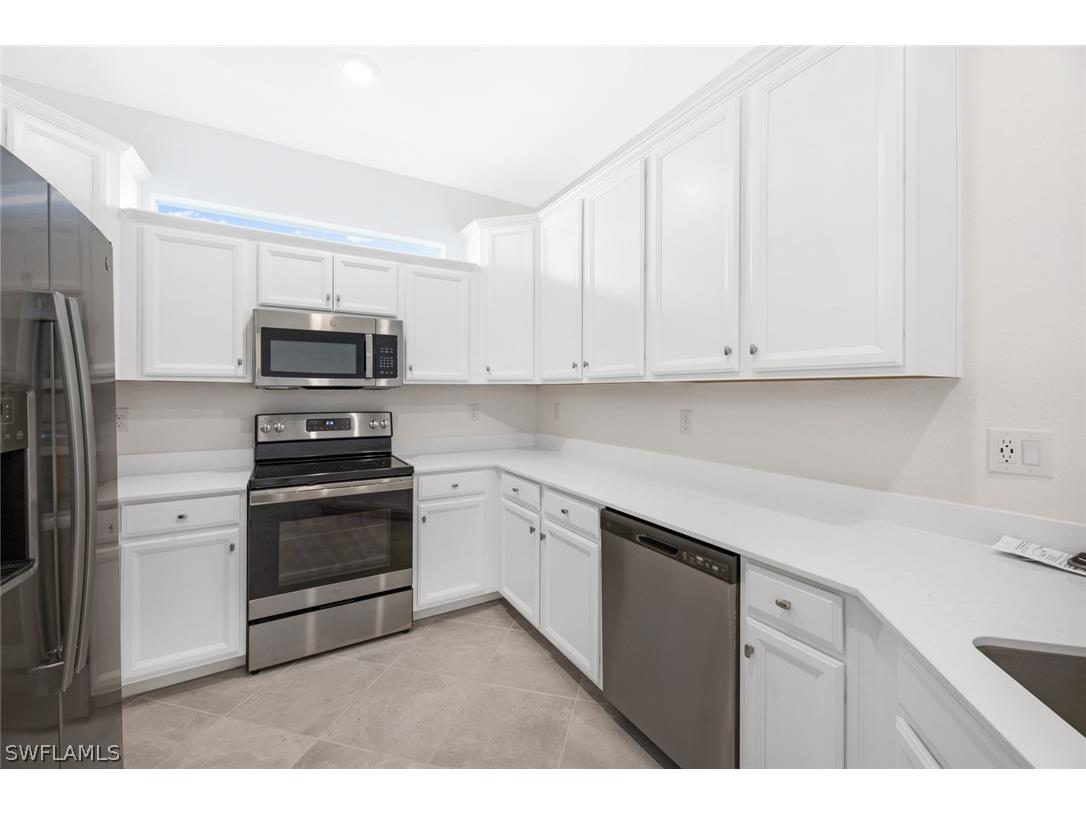 2672 Vine Avenue Naples FL 34120 226011107 image7