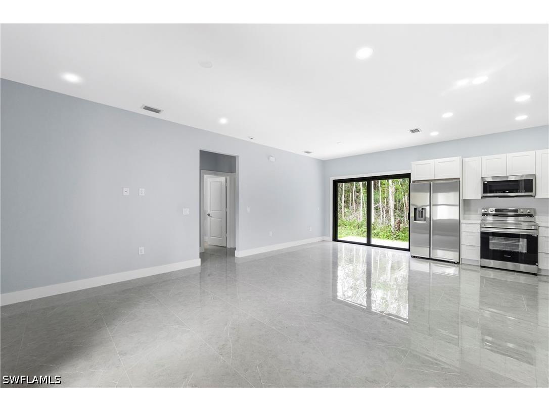2677 62nd Avenue NE Naples FL 34120 226017749 image7