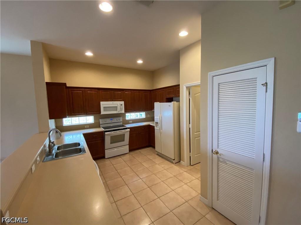 2677 Blue Cypress Lake Court Cape Coral FL 33909 2026019711 image7