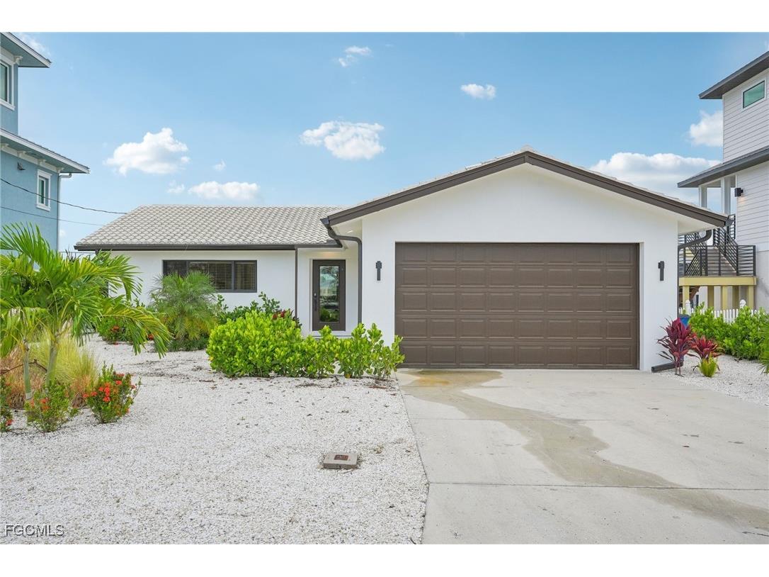 268 Ibis Street Fort Myers Beach FL 33931 2025010061 image1