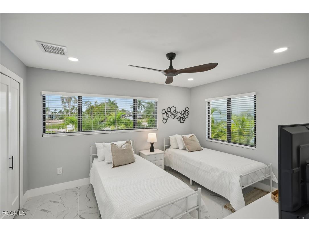 268 Ibis Street Fort Myers Beach FL 33931 2025010061 image11