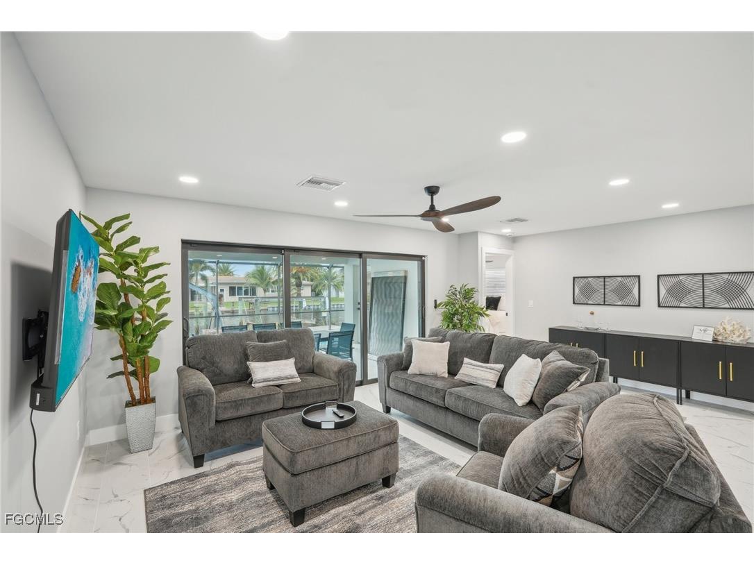 268 Ibis Street Fort Myers Beach FL 33931 2025010061 image6