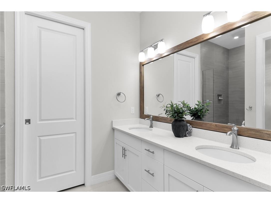 268 Indies Drive E #202 Naples FL 34114 226016603 image15