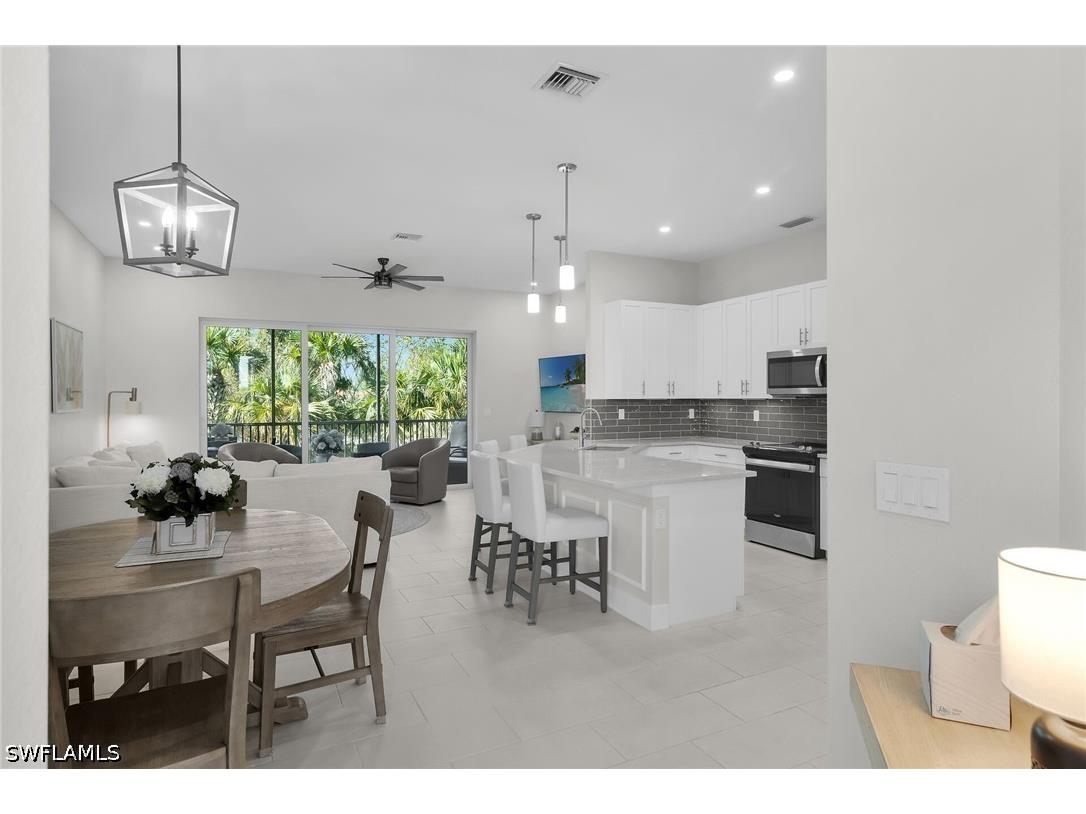 268 Indies Drive E #202 Naples FL 34114 226016603 image4