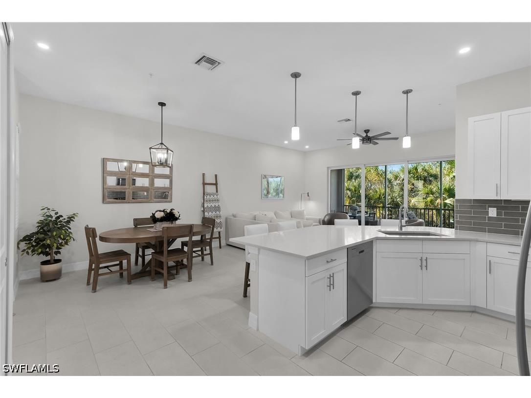268 Indies Drive E #202 Naples FL 34114 226016603 image5