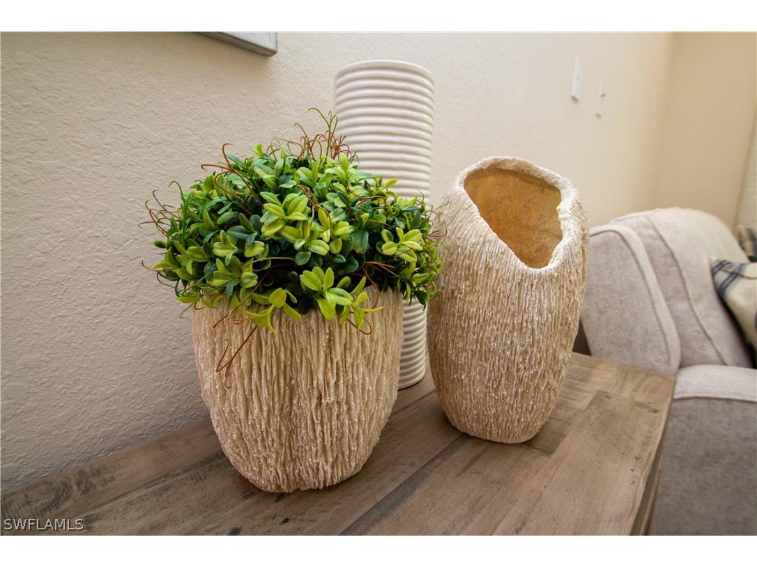 268 Indies Dr #102 Naples FL 34114 226006529 image18