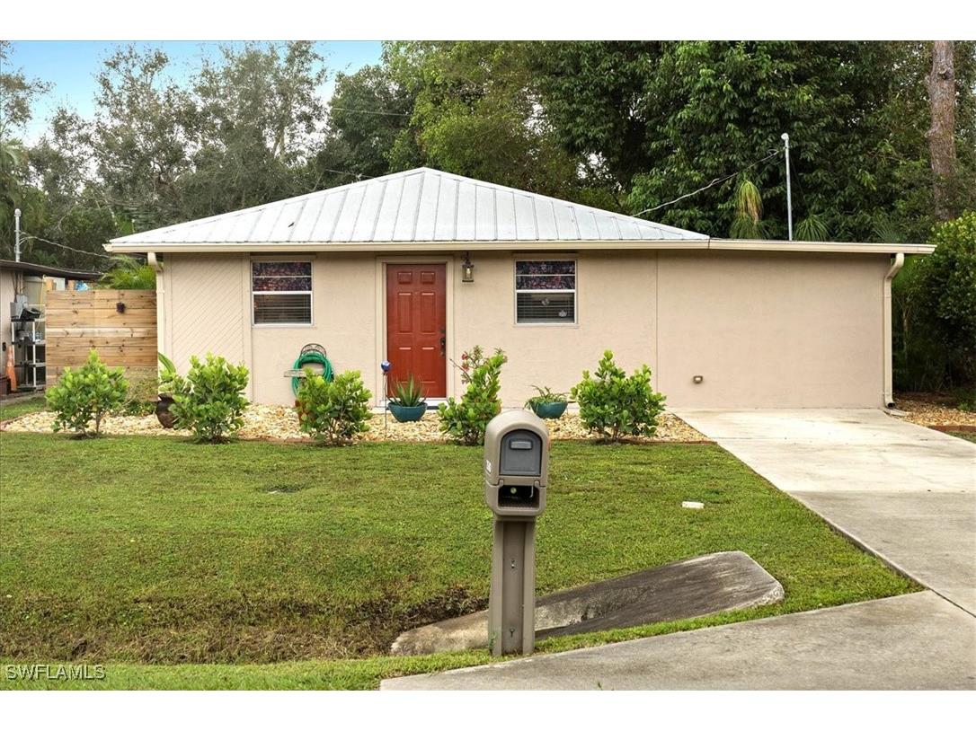 2680 Linwood Avenue Naples FL 34112 224087132 image1