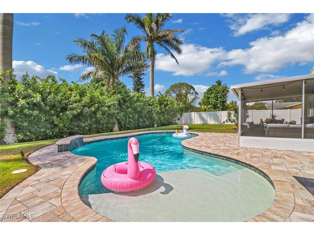 2680 Longboat Drive Naples FL 34104 225070855 image1