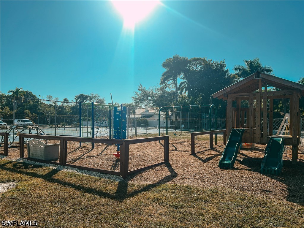 2680 Longboat Drive Naples FL 34104 225070855 image42