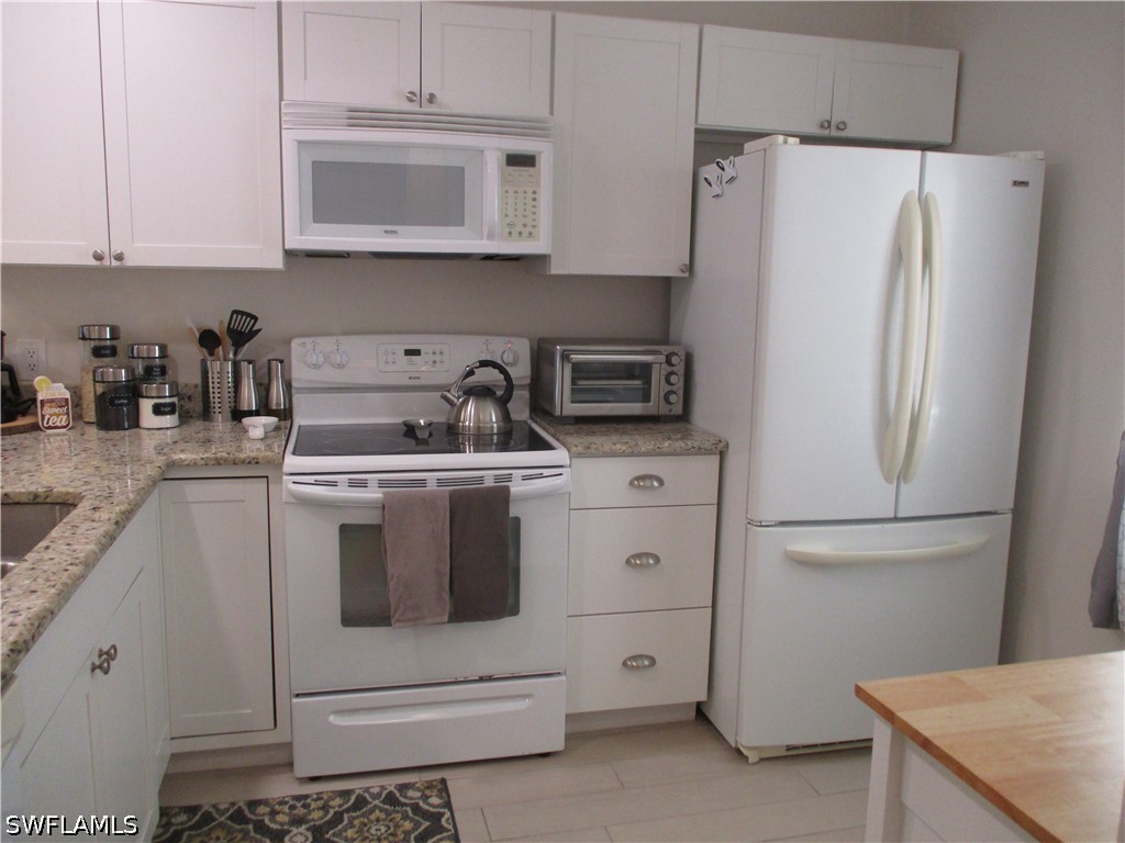 2684 Kings Lake Boulevard #203 Naples FL 34112 226025276 image3