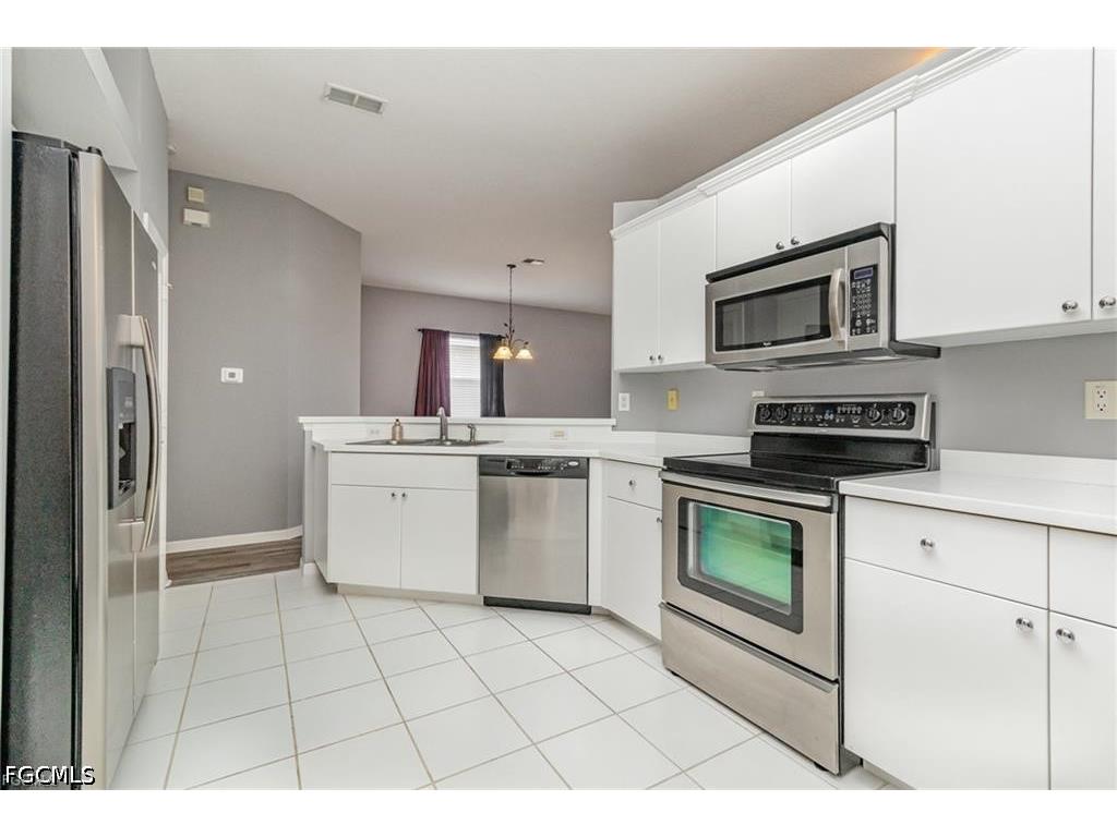 2684 Sunset Lake Drive Cape Coral FL 33909 2026015383 image2