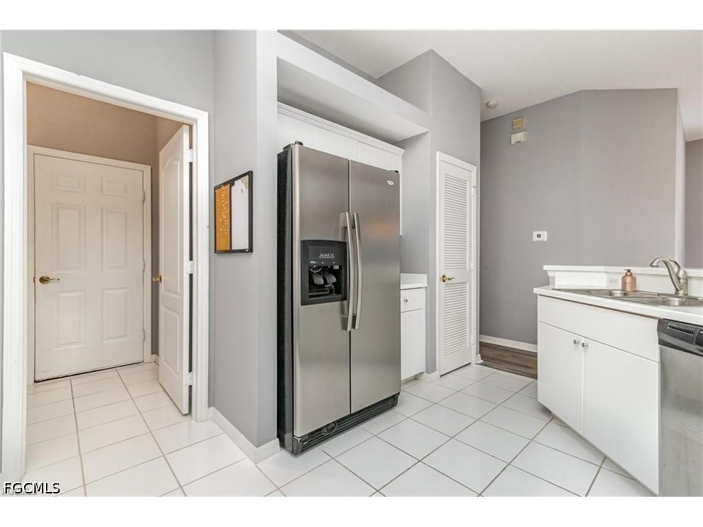 2684 Sunset Lake Drive Cape Coral FL 33909 2026015383 image5