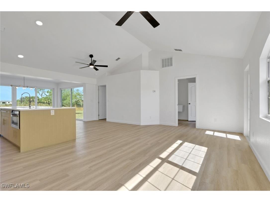 2685 29th Avenue NE Naples FL 34120 226004416 image9