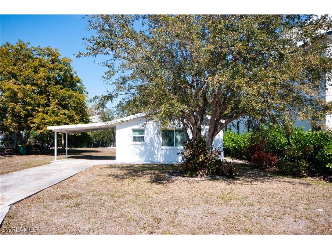 2685 Van Buren Avenue Naples FL 34112 226005194 image1