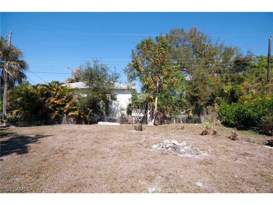 2685 Van Buren Avenue Naples FL 34112 226005194 image15