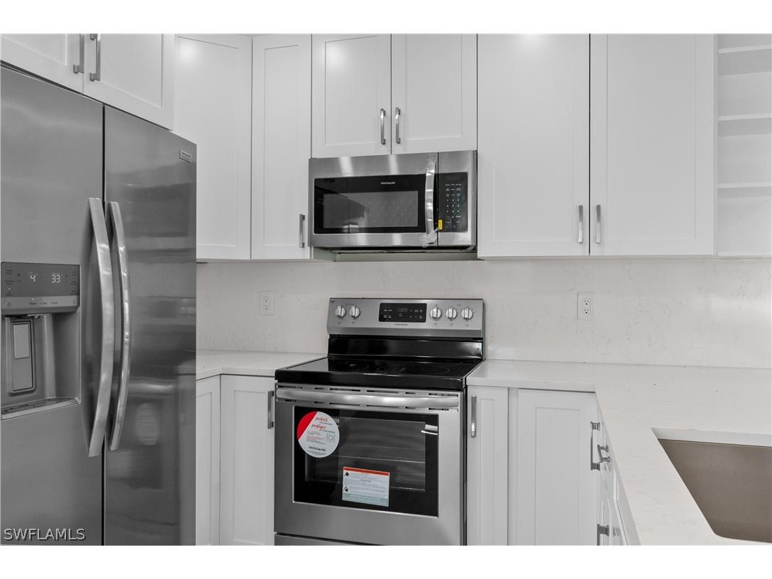 2685 Van Buren Avenue Naples FL 34112 226005194 image8
