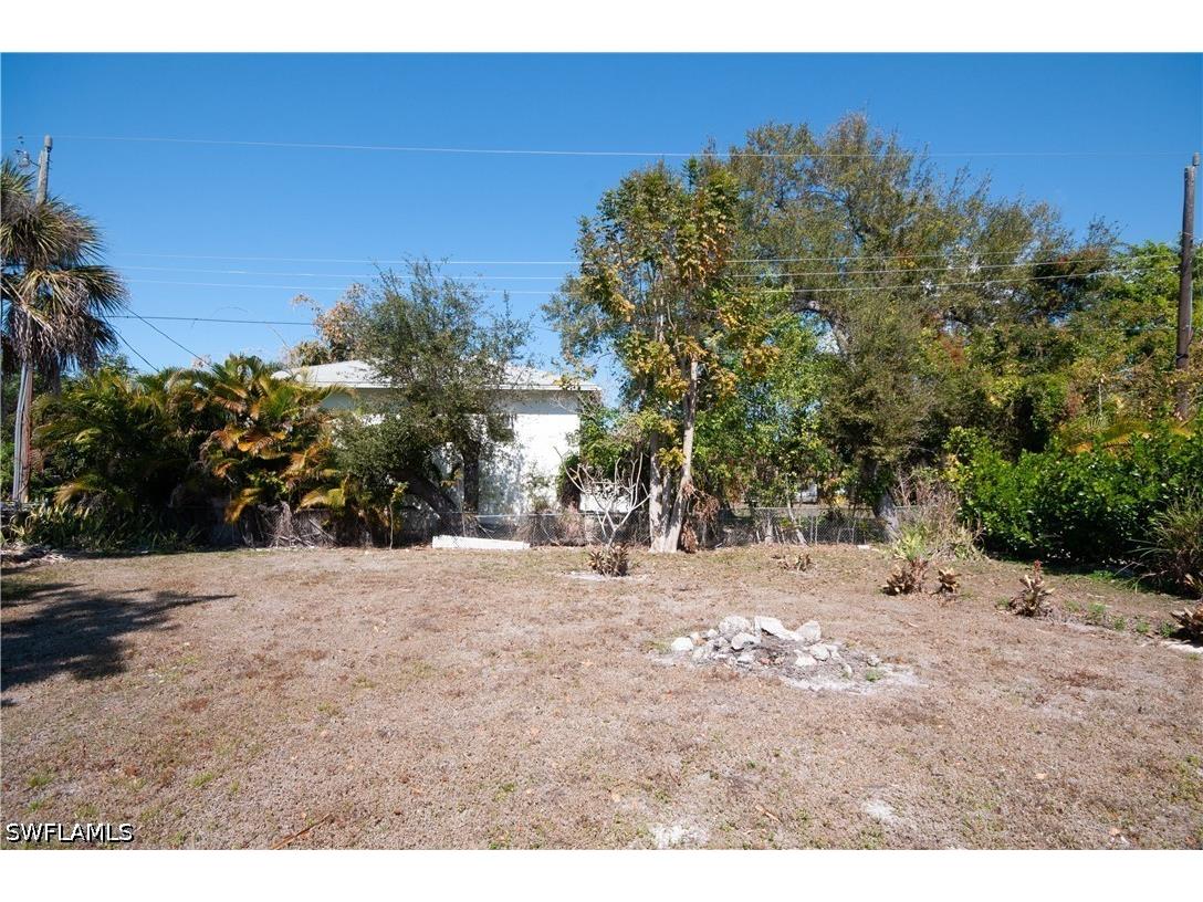 2685 Van Buren Avenue Naples FL 34112 226023448 image15