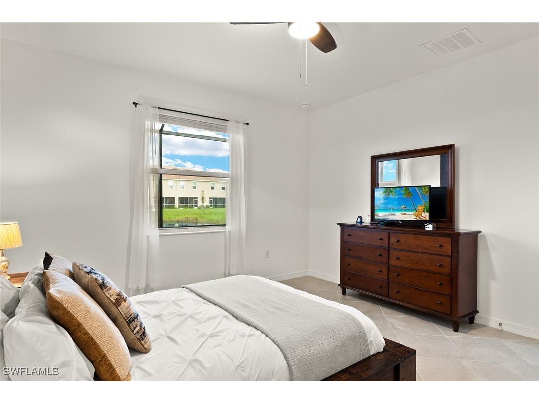 2685 Vine Avenue Naples FL 34120 225075121 image14