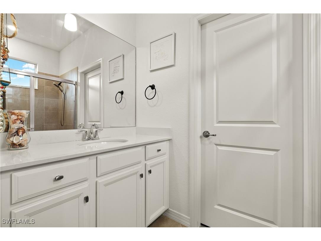 2685 Vine Avenue Naples FL 34120 225075121 image17