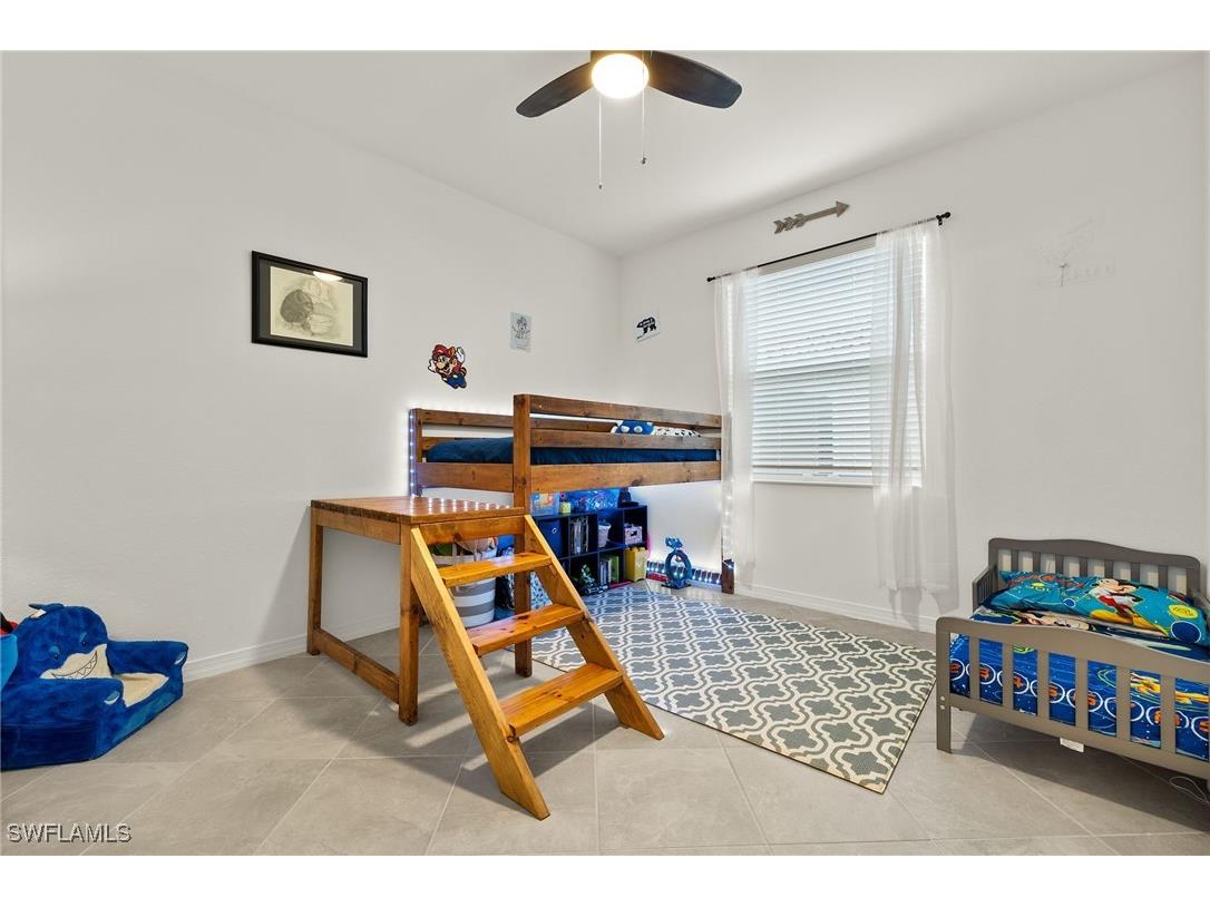 2685 Vine Avenue Naples FL 34120 225075121 image21