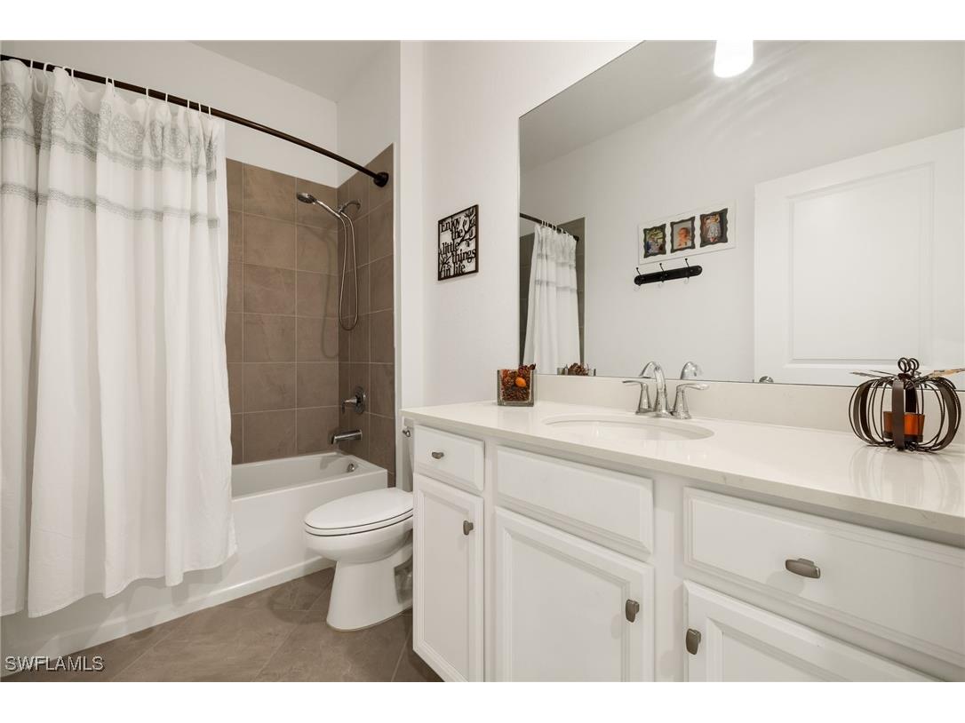 2685 Vine Avenue Naples FL 34120 225075121 image22